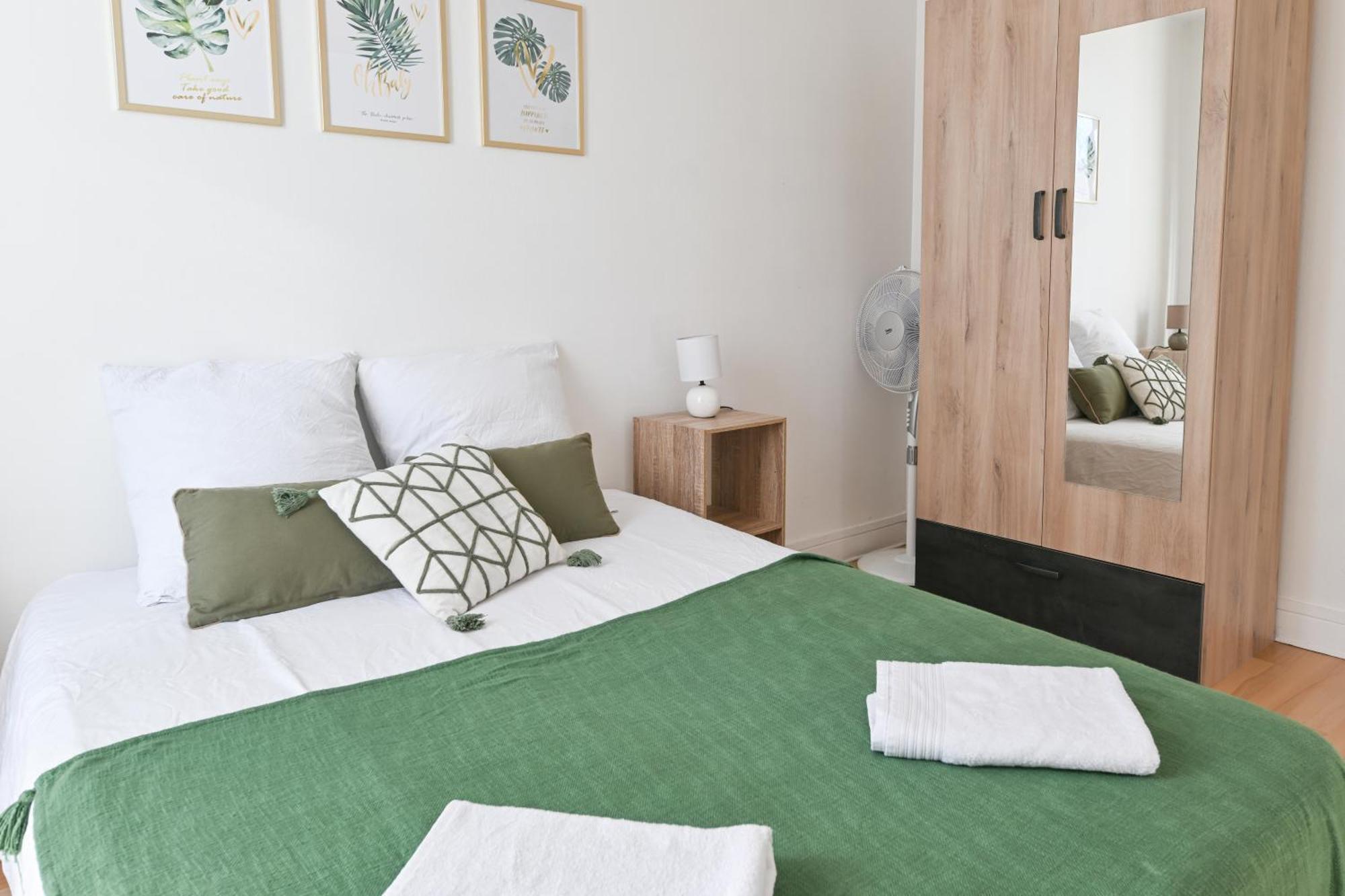 Grand Appartement Avec Balcon Hyper - Centre Тарб Екстер'єр фото